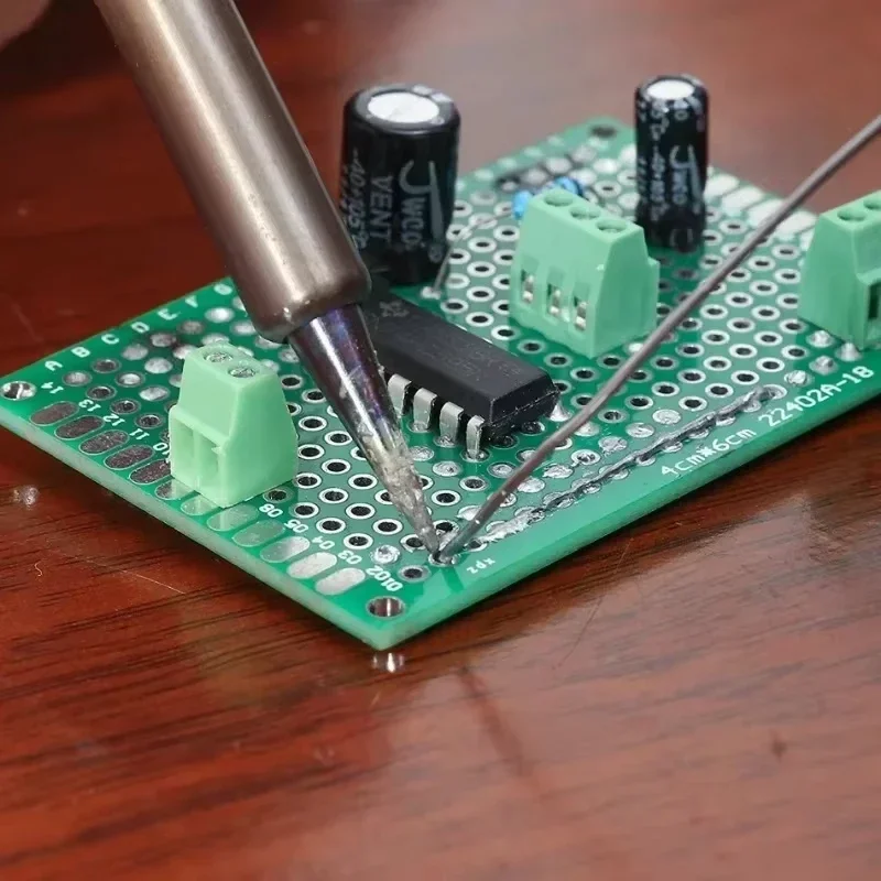 Universal PCB Circuit Protoboa - Diy Electronics Breadboard recension och pris